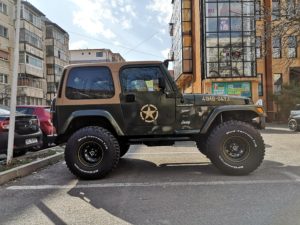 autocolantare masina autocolant jeep rubicon wrangler productie publicitara top advertising